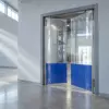 Маятниковая распашная двустворчатая эластичная дверь из ПВХ 300*220